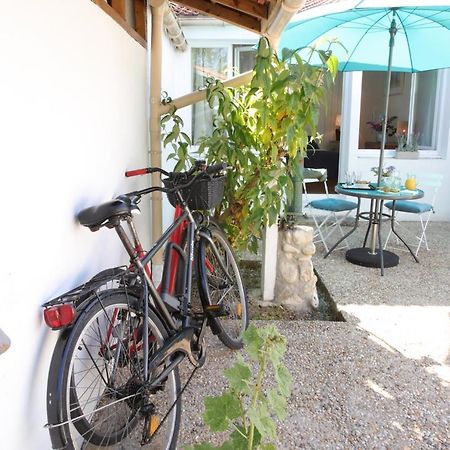 Bed and Breakfast La Venelle de Jéricho à La Rochelle  Extérieur photo