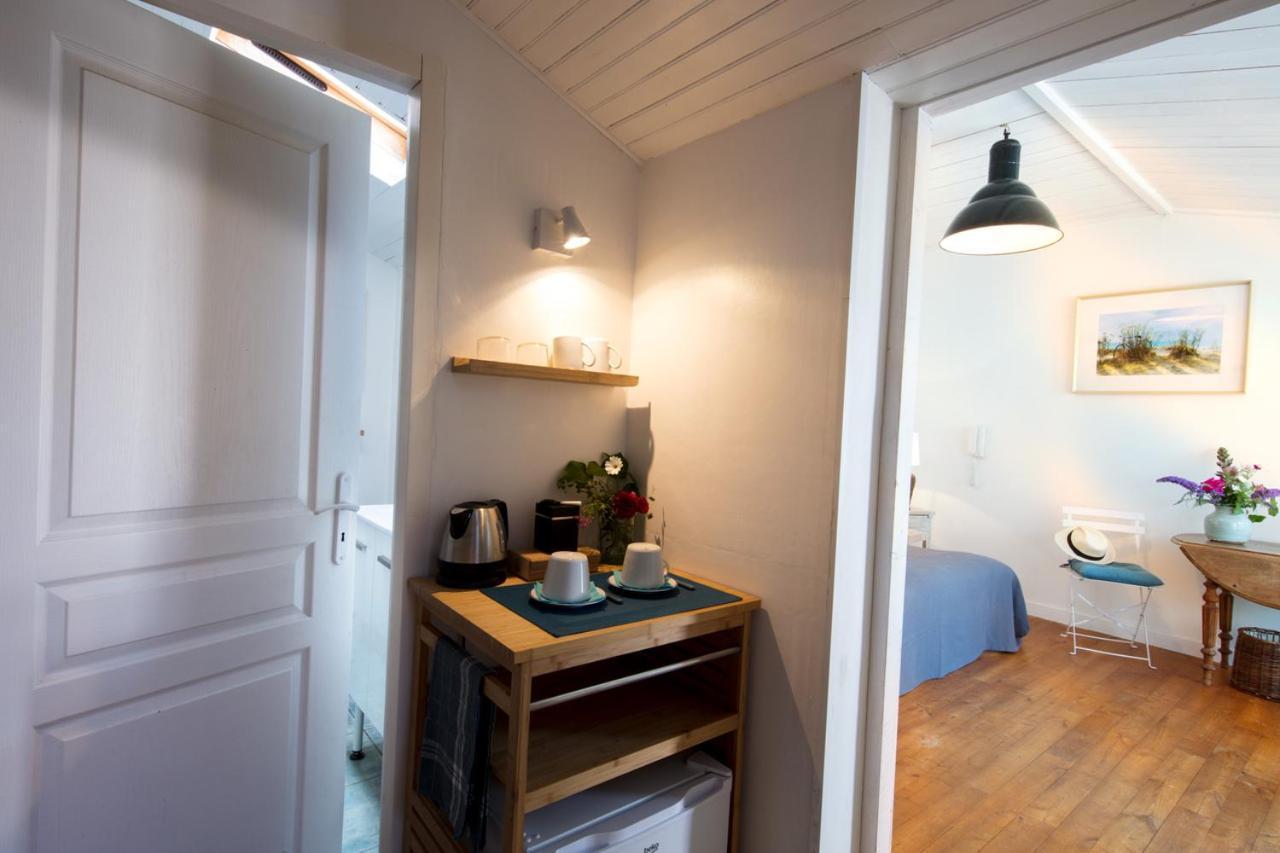 Bed and Breakfast La Venelle de Jéricho à La Rochelle  Extérieur photo