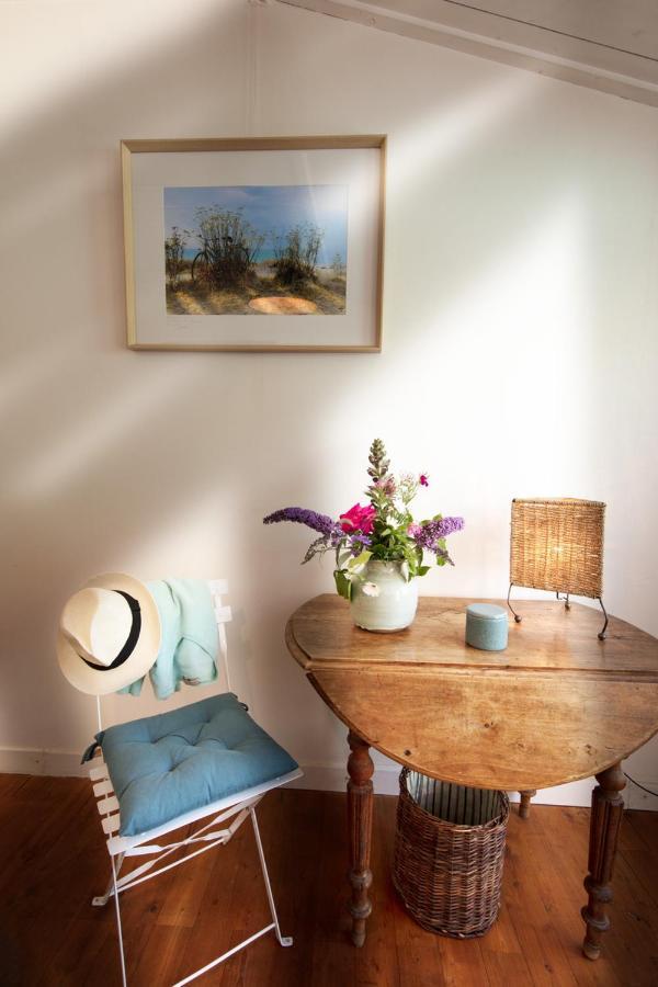 Bed and Breakfast La Venelle de Jéricho à La Rochelle  Extérieur photo