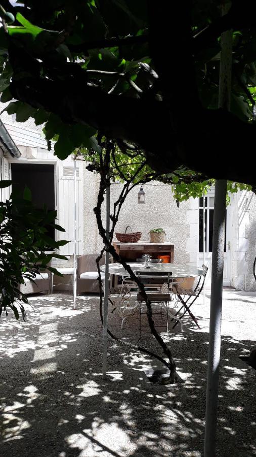 Bed and Breakfast La Venelle de Jéricho à La Rochelle  Extérieur photo